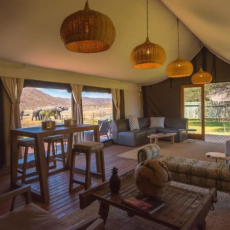 Tau Game Lodge Madikwe Wildreservaat Buitenkant foto