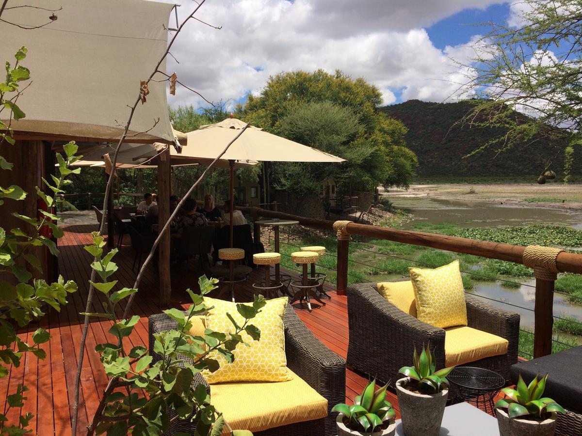 Tau Game Lodge Madikwe Wildreservaat Buitenkant foto