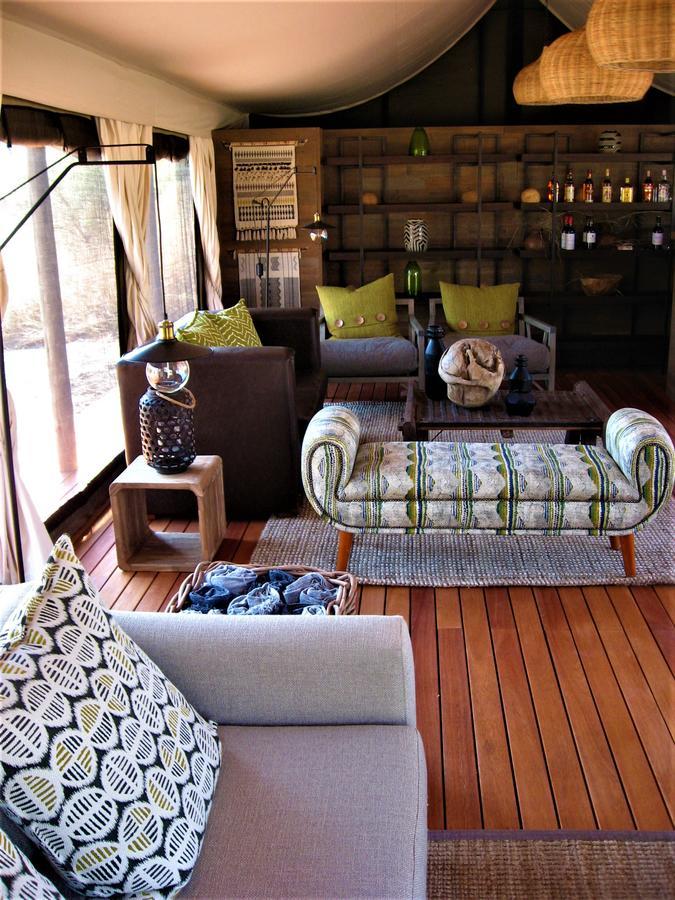 Tau Game Lodge Madikwe Wildreservaat Buitenkant foto
