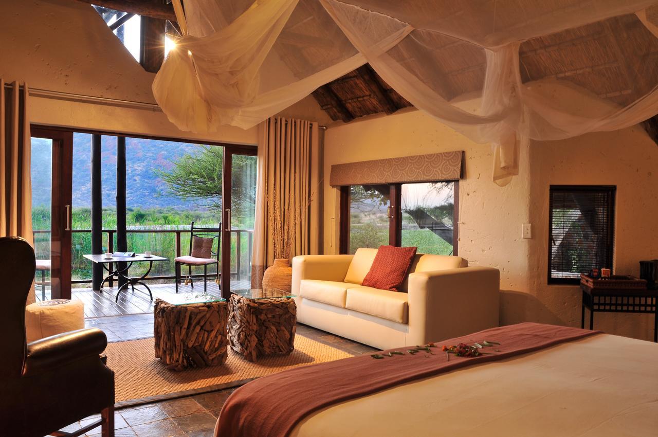 Tau Game Lodge Madikwe Wildreservaat Buitenkant foto