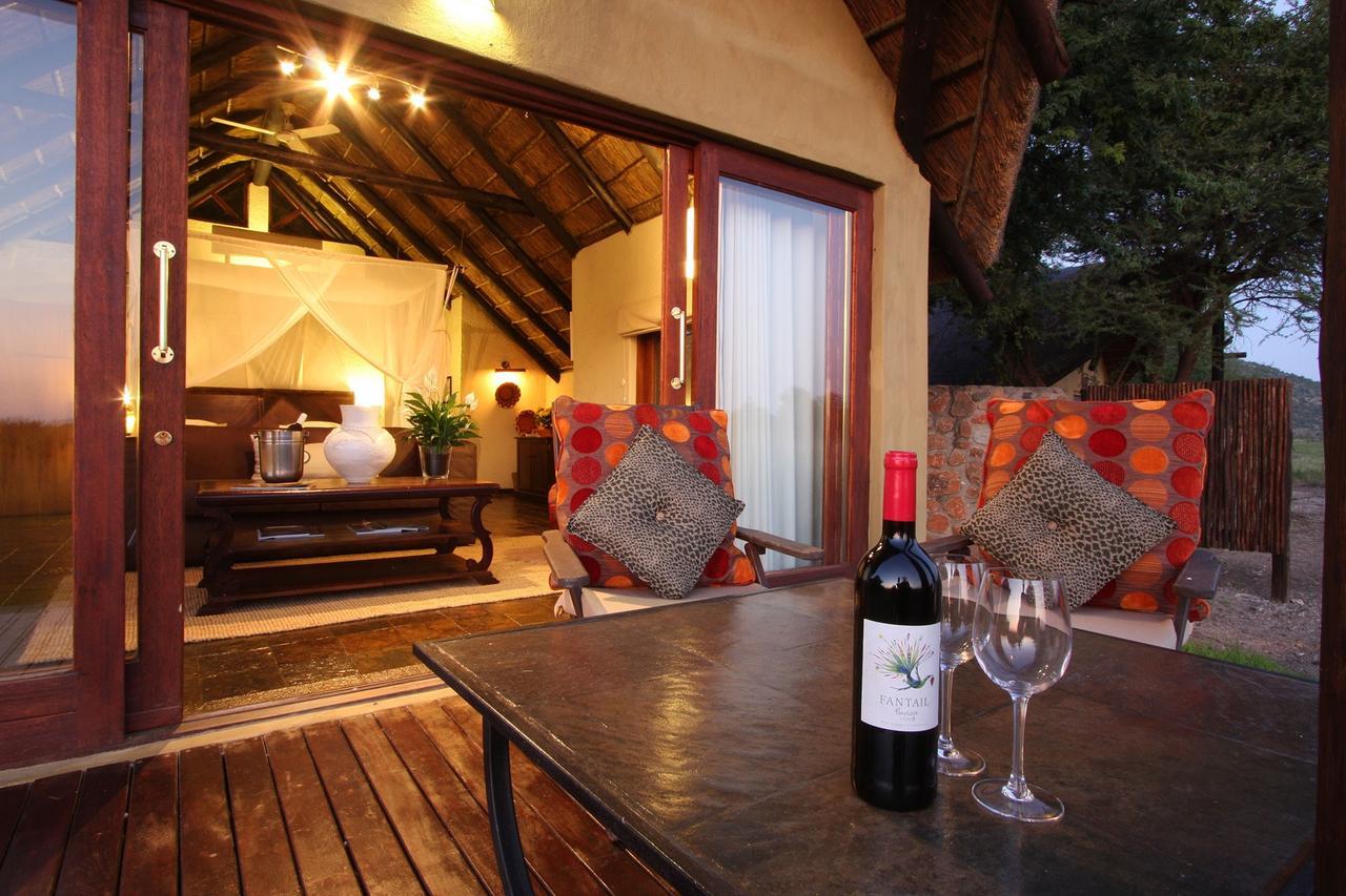 Tau Game Lodge Madikwe Wildreservaat Buitenkant foto