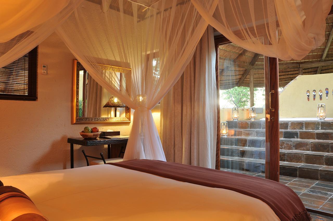 Tau Game Lodge Madikwe Wildreservaat Buitenkant foto
